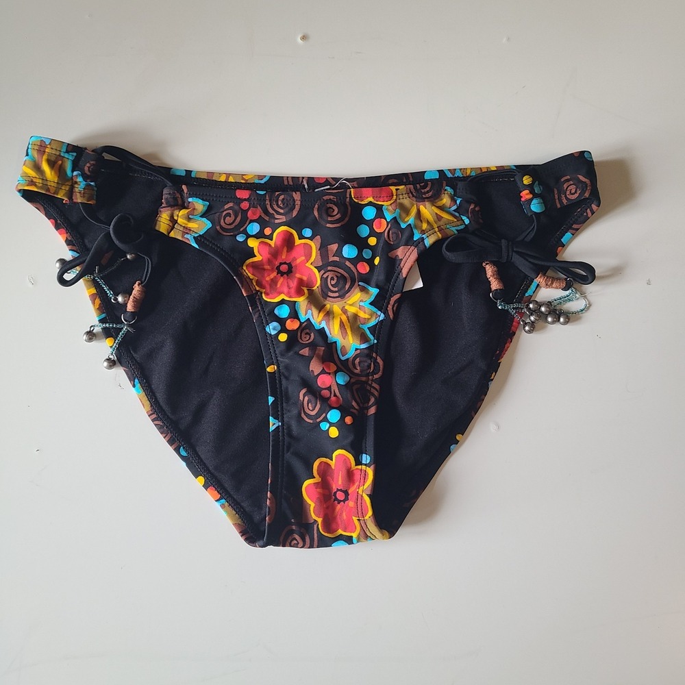 Quintsoul Floral Pink Label Womens Large Swim Bottoms Metal Dangle Embellishment